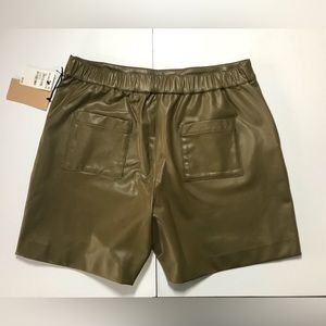 COPY - Halogen NWT shorts faux leather